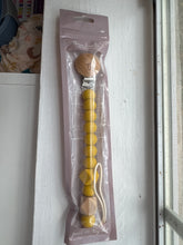 Load image into Gallery viewer, Grande Jolie silicone Pacifier Clip